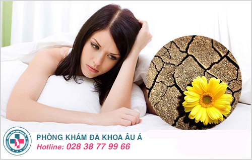 Khô âm đạo – khổ sở vì “khô” mỗi khi quan hệ